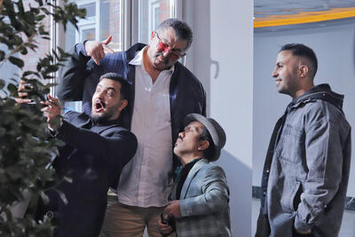  آغاز اکران آنلاین فیلم «آنجا کسی دیوانه نیست»
