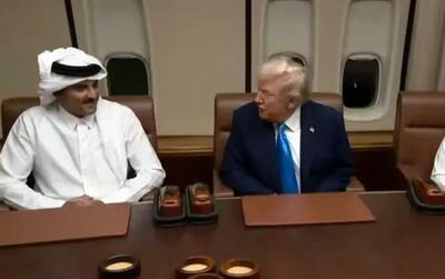دیدار ترامپ و‌ امیر قطر در هواپیمای اختصاصی رئیس جمهور آمریکا + عکس
