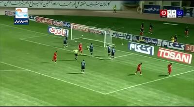 ویدیو: گل سوم تراکتور به گل گهر توسط حسین‌زاده - پارس فوتبال