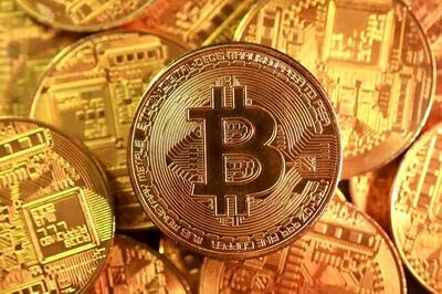 قیمت بیت کوین و ارز‌های دیجیتال امروز شنبه ۳ آبان ۱۴۰۴ + جدول