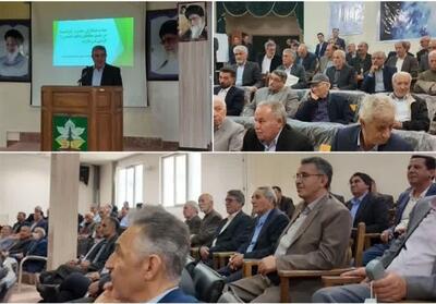 بازنشستگان ستون‌های پنهان توسعه اداری کشور هستند - تسنیم