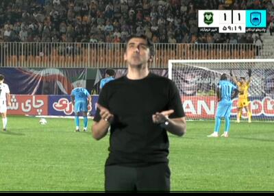 دست به دعا شدن مهدی رحمتی پیش از پنالتی خیبر