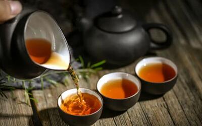  چرا گرم کردن دوباره چای اشتباه است؟