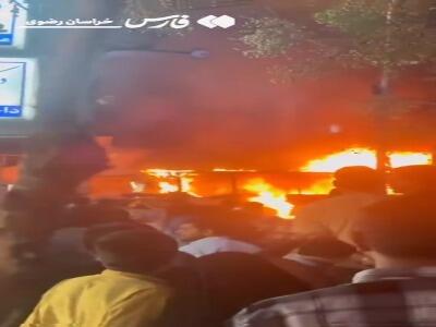  فیلم/ حریق یک دستگاه اتوبوس واحد در تربت‌جام