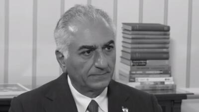  به نام کوروش، علیه ایران؛ وارث خیالی تاج کوروش، پشتیبان حمله نظامی به ایران شد!