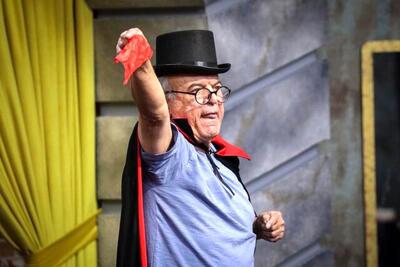  رقص غلامرضا نیکخواه در یک کنسرت وایرال شد