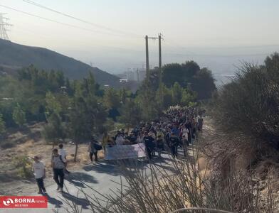  به مناسبت هفته تربیت بدنی / استقبال بی نظیر شهروندان شهر قدسی از همایش بزرگ کوهپیمایی خانوادگی