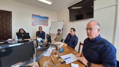  تجمیع زمین‌ها و ساخت نیروگاه‌های ۱۰۰ مگاواتی خورشیدی در اولویت قرار گیرد