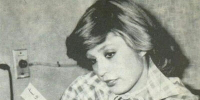  استایل متفاوت این خواننده مشهور قبل از انقلاب پربازدید شد - چی بپوشم