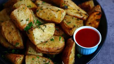  طرز تهیه خوشمزه ترین سیب زمینی تنوری رستورانی در فر !