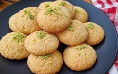 شیرینی نارگیلی نرم و خوشمزه ، فوری و آسان فقط در ۱۰ دقیقه!