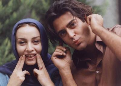  عکس/ ادا و اطوار بامزه محمدرضا گلزار و حدیث فولادوند ۲۲ سال پیش | اقتصاد24