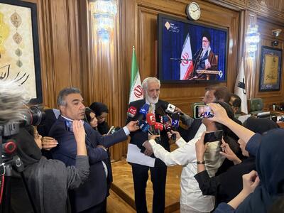 مدیریت تردد شهروندان در ساعات پیک با متروباس ها| بازسازی شرهای ایران به جای غزه، طنز است