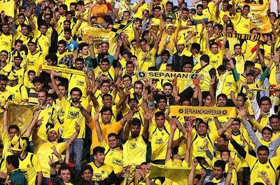  دیس و دیس‌بک پیکان و سپاهان در پوستر بازی!