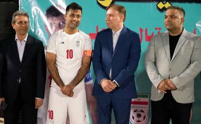  فیلم| کاپیتان سابق تیم ملی فوتبال ساحلی رسالتش را با مربی‌گری ادامه می‌دهد