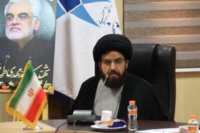  معلمان و استادان پرچمداران انسان سازی در جامعه هستند