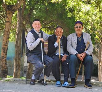 بازنشستگان: تأخیر چندماهه در پرداخت هزینه‌های درمان باید پایان یابد