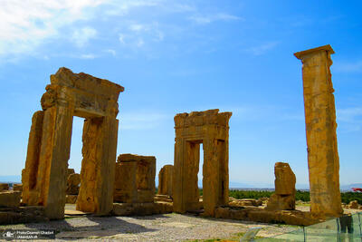  ببینید/ واکنش وزیر میراث فرهنگی به خبر ساخت وساز در حریم تخت‌جمشید