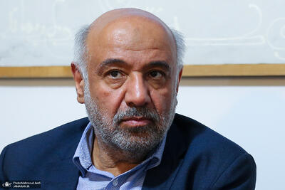  احمد میدری، وزیر تعاون، کار و رفاه اجتماعی؛ از من بیشتر از سایر ورزا، ورزشگاه، بیمارستان، خط هوایی و پتروشیمی و فولاد می‌خواهند/ سیاستمدار تنهاست/ رئیس جمهور قدرت جلب اعتماد نظام سیاسی را داشته است/ عدالت آموزشی  موجب  کاهش شکاف اجتماعی می شود