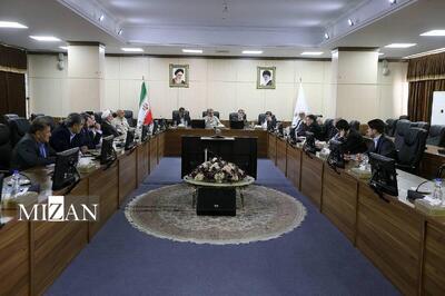 بررسی سیاست‌های اصل ۴۴ و اصلاح قانون چک در دستور کار کمیسیون اقتصادی مجمع تشخیص