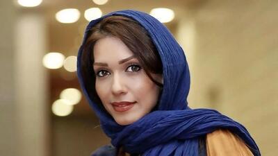  ژست هنری شهرزاد کمال زاده در خانه‌ای تاریخی + عکس