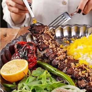  طرز تهیه کباب چنجه با آب انار؛ طعمی متفاوت و بی‌نظیر