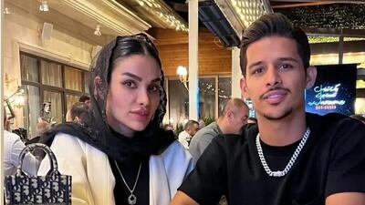 عبادت خاص مهدی قایدی با عبای قهوه‌ای و عمامه قبل از آشنایی با ستاره معصومی