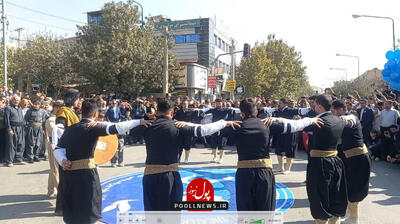 جشنواره بین المللی تئاتر خیابانی در مریوان آغاز شد.