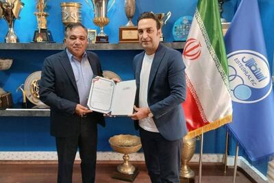 مهدی واعظی در استقلال پست گرفت