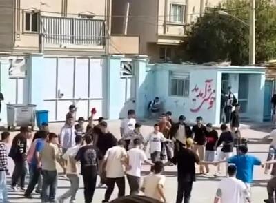  آواز محلی؛ تو مدرسه آهنگ کردی گذاشتن بچه ها حیاطو گذاشتن رو سرشون دهه نودیا حال میکنن