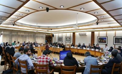  افزایش کمک هزینه‌های تحقیقاتی دانشجویان از طریق کاهش ظرفیت پذیرش دانشجو