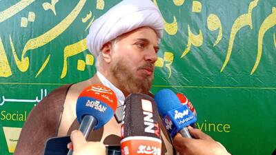 آیت‌الله کازرونی: رفع غم و رنج از دیگران می‌تواند معادل هزاران رکعت نماز باشد+ فیلم