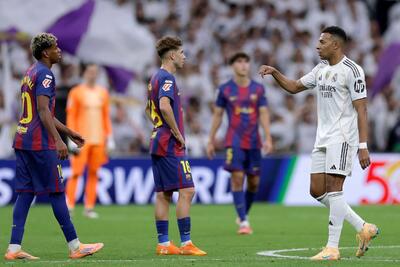  رئال مادرید، بارسا را با شکست بدرقه کرد/ ال‌کلاسیکو؛ مثل همیشه جذاب و پرحادثه