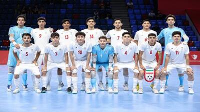 صعود تیم فوتسال پسران به نیمه‌نهایی با ۱۴ گله کردن سعودی‌ها