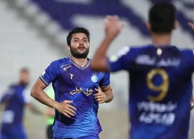 مدافع استقلال پشت هاشمیان درآمد