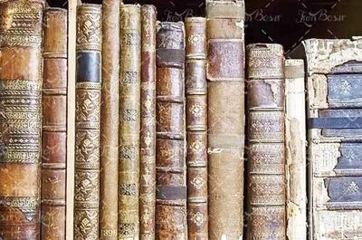 نویسندگان بدون کتاب و کتاب های بدون نویسنده!