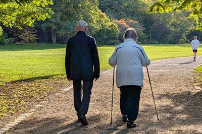  فقط ۴۰۰۰ قدم در هفته؛ نسخه ساده هاروارد برای طول عمر بیشتر