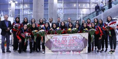 بازگشت افتخارآفرینان تیم ملی راگبی بانوان کشورمان به ایران