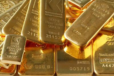 میانگین قیمت طلا در سال ۲۰۲۶ به ۴,۲۷۵ دلار رسید؛ نقره ۵۰ دلار پیش‌بینی شد