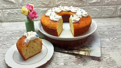  طرز تهیه کیک ماست بدون همزن با عطر هل: نرم، خوش عطر و آماده سازی در چند دقیقه!