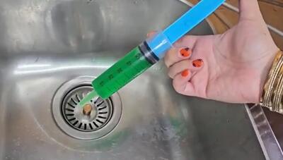  ۳ روش فوق العاده کاربردی برای باز کردن چاه سینک ظرفشویی در خانه / رفع بوی بد