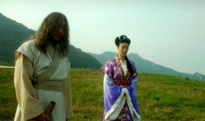  عکس| سفر به تاریخ؛ «تسو، یونگپو و نارو» در پشت‌صحنه حمله به «هموسو» در سریال «جومونگ»