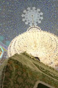  گل‌آرایی ضریح امیرالمومنین(ع) به‌مناسبت ولادت حضرت زینب(س) +فیلم