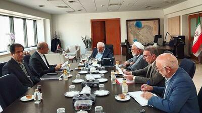  پیگیری مطالبات آب و برق کرمانشاه در دیدار استاندار با وزیر نیرو