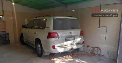 حراج 3 میلیاردی تویوتا لندکروز 6 سیلندری مدل : 2007 سنددار (مصادری ای دولت)