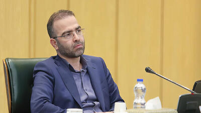  از ادامه فعالیت بانک هایی که از نسبت های نظارتی دور شوند، جلوگیری می شود