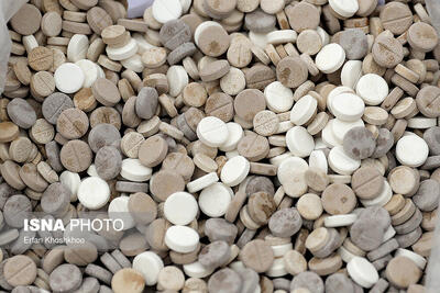  کشف ۱۶۰۰۰ قرص مخدر از یک عطاری در تاکستان