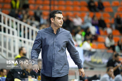  تمرکز داوران کافی نبود / تیم جوان ما به سختی بازی را دنبال کرد