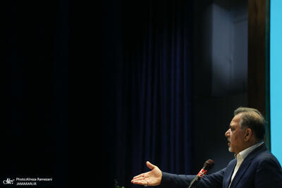  عباس آخوندی: کشورهای منطقه کاملاً به این نتیجه رسیدند که ایران فاقد دولت-ملت است و اصلاً دولت وجود ندارد که مذاکره کنند/ نمونه آن برجام است که مخالفت‌ها با آن از فردای امضا شروع شد و اگر تا پیش از آن شک داشتند، پس از آن مطمئن شدند که ایران فاقد دولت است