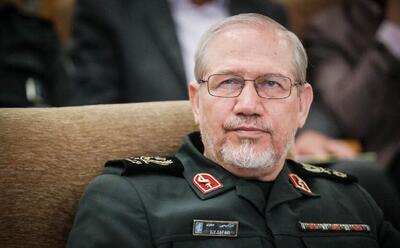  سرلشکر رحیم صفوی: جنگ کریدورها، میدان تازه‌ای برای نقش‌آفرینی راهبردی ایران است/ منطقه جنوب شرق کشور دارای ظرفیت‌های فراوانی است که می‌تواند آینده اقتصاد ایران را تضمین کند و حتی در اقتصاد کشور جایگزین نفت شود